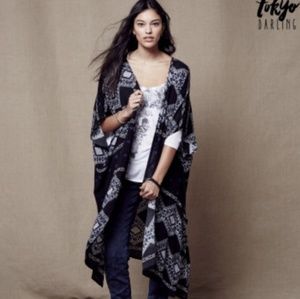 Tokyo Darling | Black & Blue Tribal Print Duster M